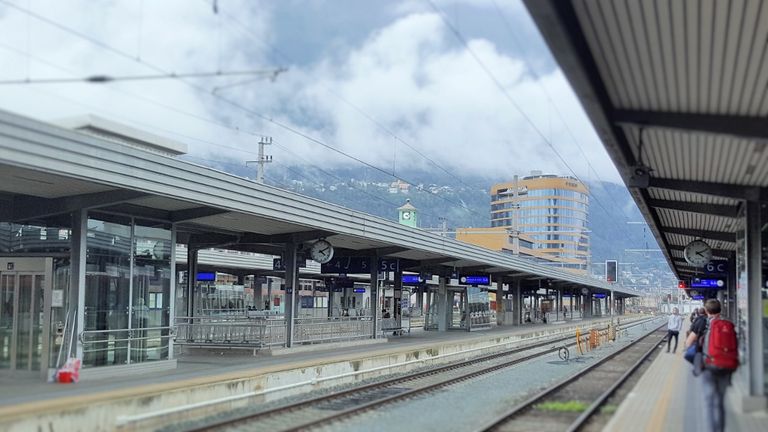 Waiting for the train heading to Venezia / Venice